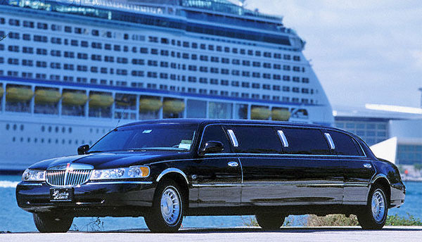 Houston airport limo services Provides Affordable Luxury