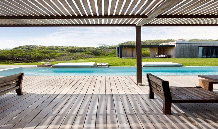Silvertop Ash Decking 