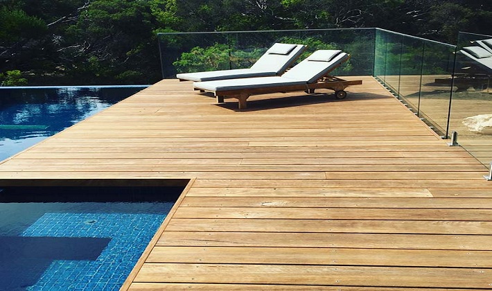 Silvertop Ash Decking 