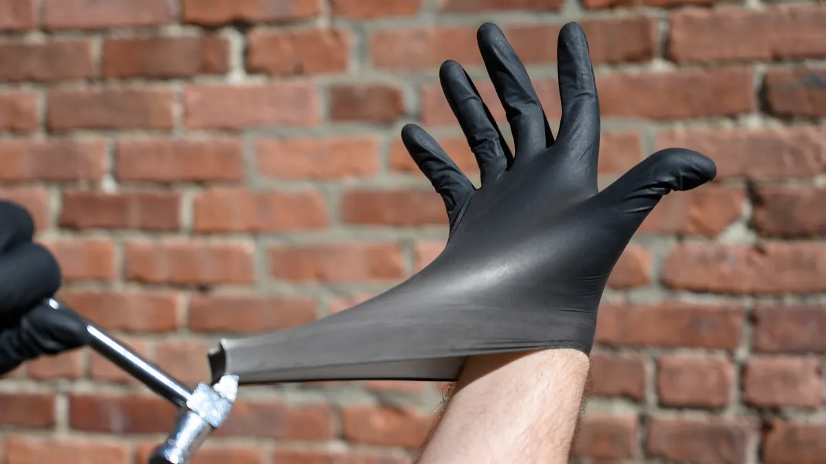 black nitrile gloves Canada